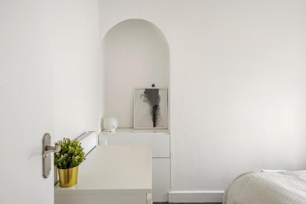 Modern One Bedroom Apartments In Brighton Kültér fotó